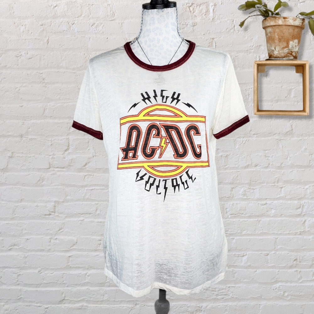 AC⚡DC • High Voltage Ringer tee - Picture 5 of 7